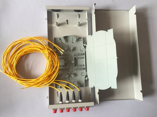 Mini Wall Outlet Fiber Distribution Box 4 / 8 / 12 Core FTTH Termination Box